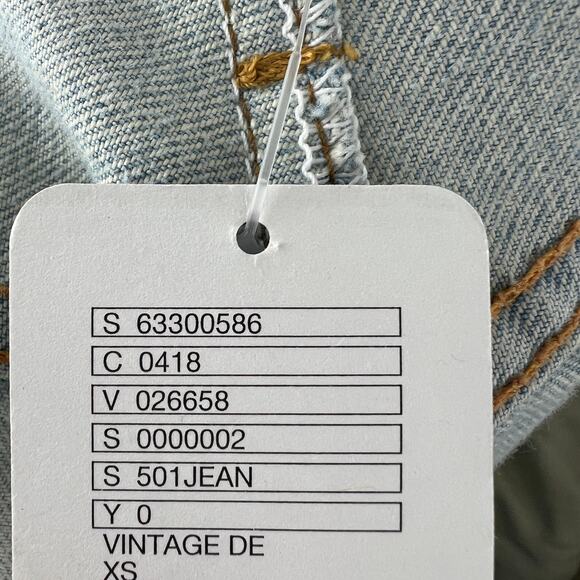 Urban Renewal Levi's Vintage Recycled Denim Jeans Blue Cotton Distressed XS NEW - Picture 8 of 13